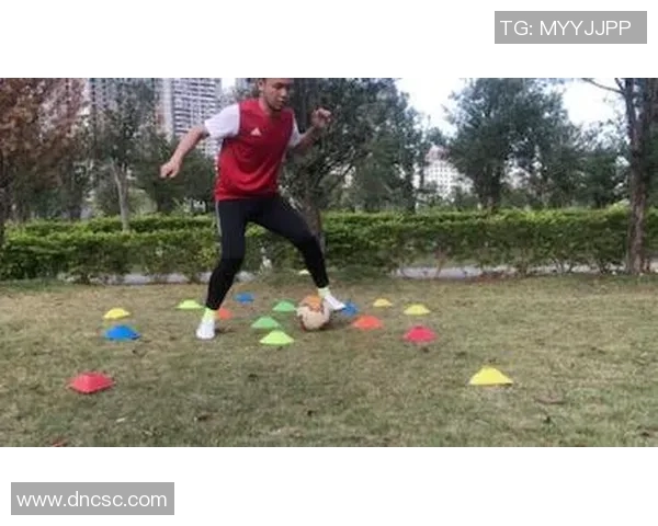 科学足球个人能力提升的创新训练方法与实践探索