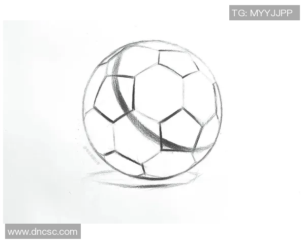 素描展现足球传奇卡卡的辉煌瞬间与不屈精神